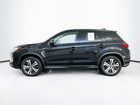 Used 2025 Mitsubishi Outlander Sport SE image 4