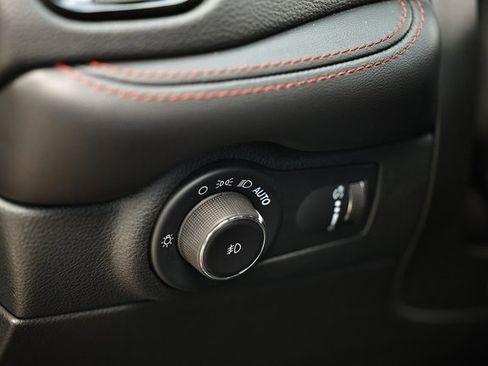 Used 2023 Dodge Durango GT image 19