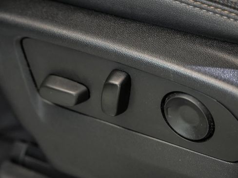 Used 2022 Chevrolet Silverado 1500 High Country w/ LPO, Dark Essentials Package AWD/4WD image 18