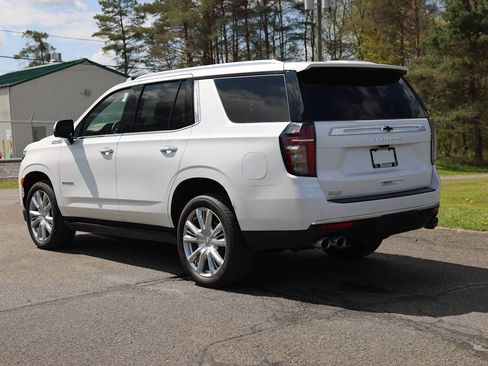 Used 2023 Chevrolet Tahoe High Country w/ Premium Package AWD/4WD image 5