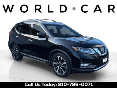 Used 2017 Nissan Rogue SL w/ SL Premium Package