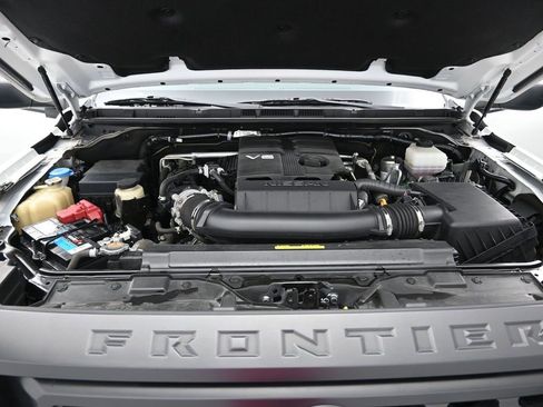 Used 2022 Nissan Frontier S w/ Technology Package image 37