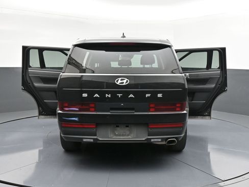 Used 2025 Hyundai Santa Fe SE image 39