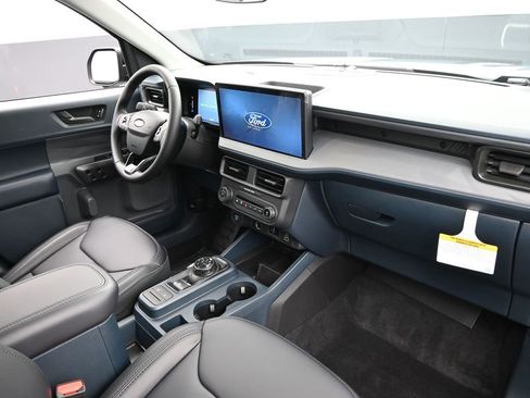 New 2026 Ford Maverick Lariat w/ Black Appearance Package AWD/4WD image 36