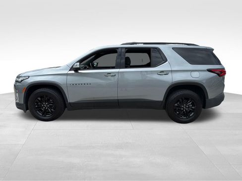 Used 2023 Chevrolet Traverse LT w/ Midnight/Sport Edition FWD image 4
