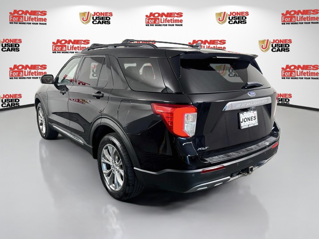 Used 2022 Ford Explorer XLT w/ Equipment Group 202A AWD/4WD image 2