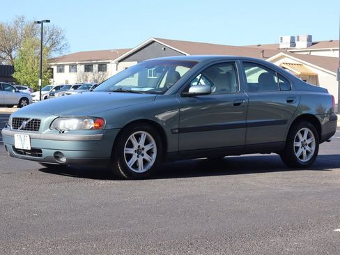 Used 2004 Volvo S60 2.5T AWD/4WD image 11