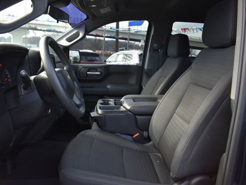 Used 2022 Chevrolet Silverado 1500 Custom image 16