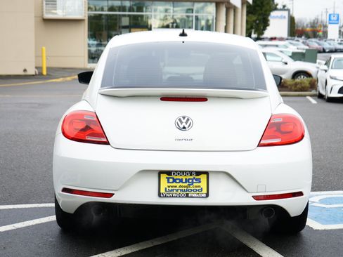 Used 2014 Volkswagen Beetle R-Line image 5