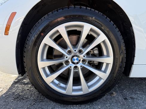 Used 2016 BMW 320i Sedan image 27