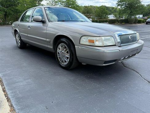 Used 2008 Mercury Grand Marquis GS RWD image 7