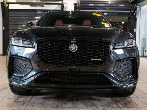 Used 2024 Jaguar F-PACE R-Dynamic S image 2