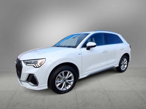 Certified 2022 Audi Q3 2.0T Premium Plus image 4