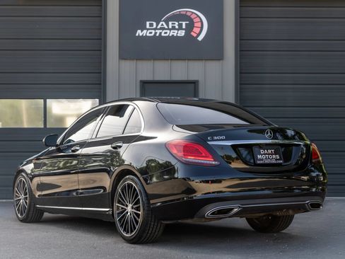 Used 2021 Mercedes-Benz C 300 Sedan image 5