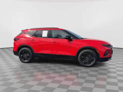Used 2021 Chevrolet Blazer LT w/ Midnight/Sport Edition image 2