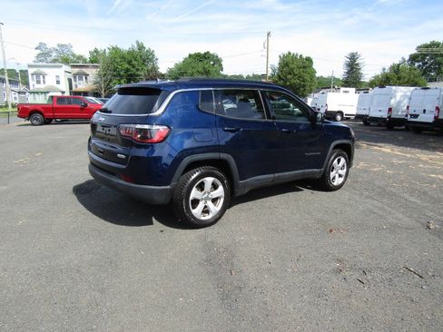Used 2021 Jeep Compass Latitude AWD/4WD image 6