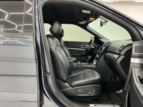 Used 2017 Ford Explorer Sport AWD/4WD image 17