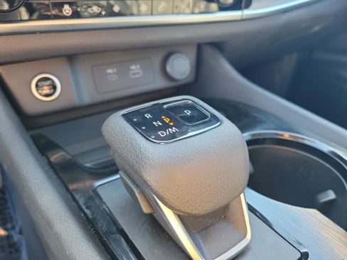 Certified 2021 Nissan Rogue SV w/ Premium Package image 30