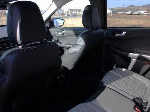 Used 2024 Ford Escape Platinum w/ Premium Technology Package image 15