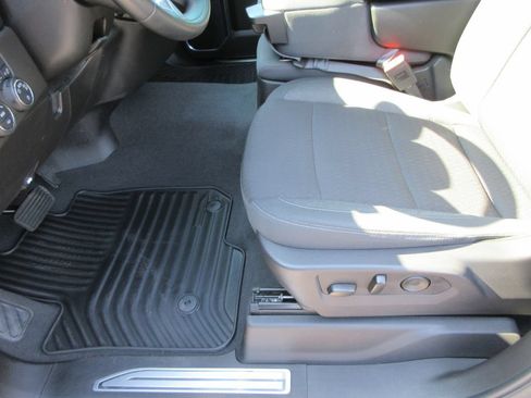 Certified 2024 Chevrolet Silverado 1500 LT AWD/4WD image 23