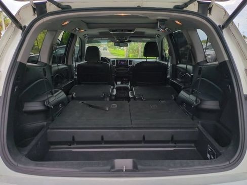 Used 2017 Honda Pilot Elite image 15