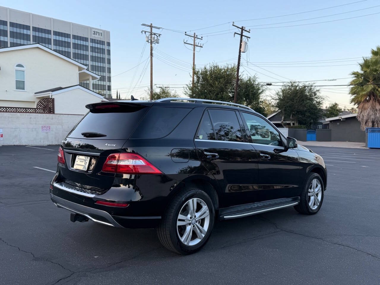 Used 2015 Mercedes-Benz ML 350 4MATIC w/ Premium 1 Package image 10