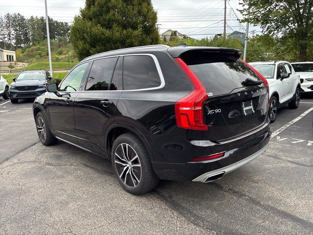 Used 2020 Volvo XC90 T5 Momentum w/ Protection Package AWD/4WD image 3
