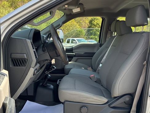 Used 2017 Ford F250 XL w/ STX Appearance Package AWD/4WD image 5