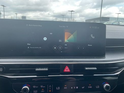 Used 2025 Kia K5 GT-Line image 10