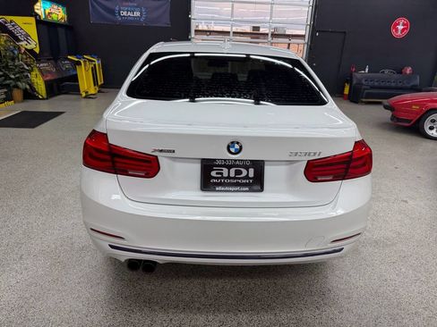 Used 2018 BMW 330i xDrive Sedan AWD/4WD image 4