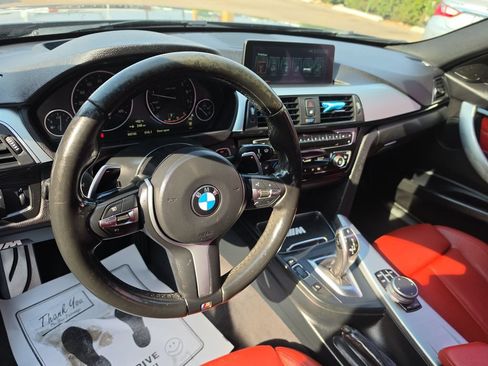 Used 2017 BMW 330i xDrive Sedan AWD/4WD image 12