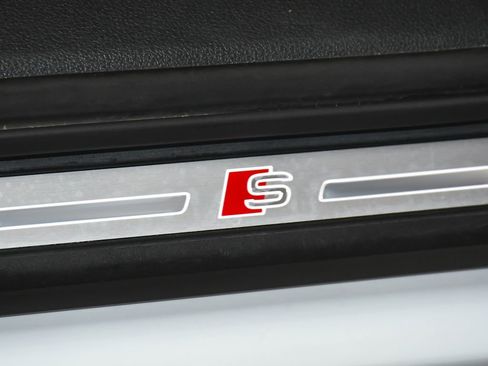 Used 2021 Audi SQ7 Premium Plus w/ Driver Assistance Package AWD/4WD image 15