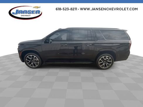 Used 2025 Chevrolet Suburban RST image 5