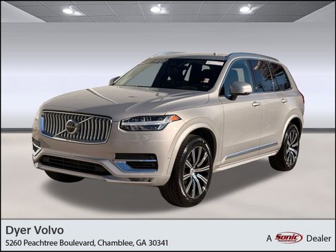 Certified 2025 Volvo XC90 B6 Plus image 1
