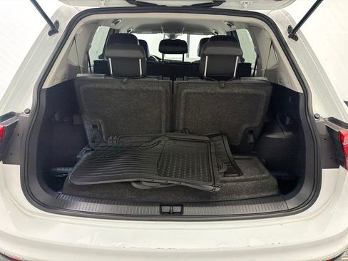 Used 2022 Volkswagen Tiguan SE FWD image 19