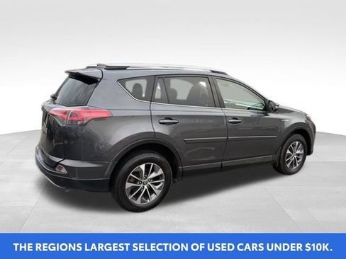 Used 2017 Toyota RAV4 XLE w/ Convenience Package AWD/4WD image 4