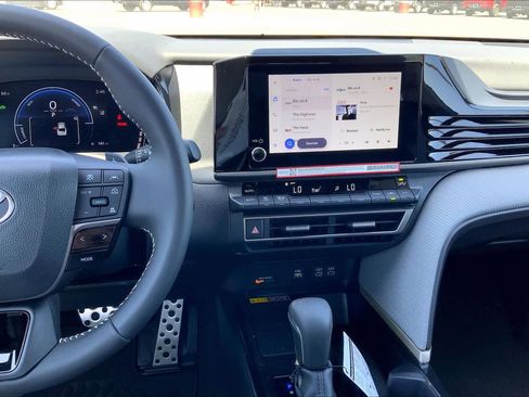New 2026 Toyota Camry SE FWD image 6