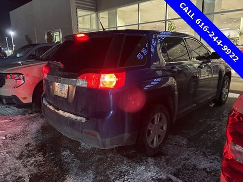 Used 2010 GMC Terrain SLE image 6