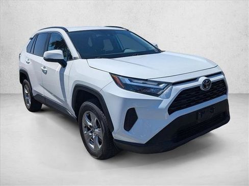 Used 2024 Toyota RAV4 XLE FWD image 3