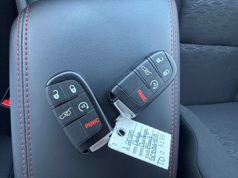 Used 2025 Dodge Durango GT AWD/4WD image 25
