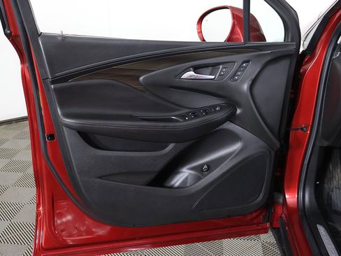 Used 2019 Buick Envision Essence image 24