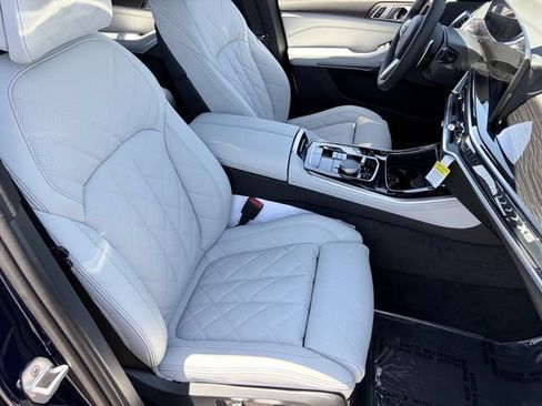 New 2026 BMW X5 xDrive40i w/ M Sport Package AWD/4WD image 11