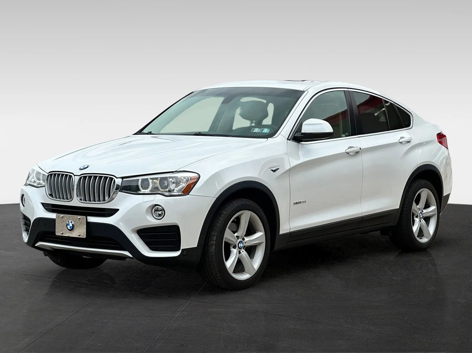 Used 2015 BMW X4 xDrive28i AWD/4WD image 3
