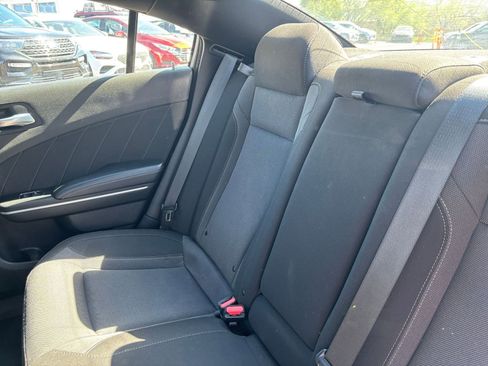 Used 2022 Dodge Charger SXT image 40