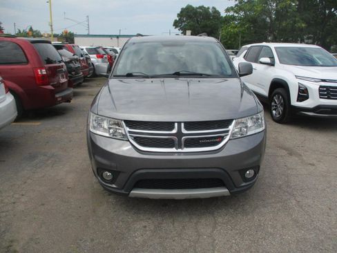 Used 2012 Dodge Journey SXT image 2