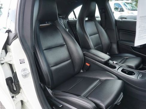 Used 2016 Mercedes-Benz CLA 250 image 2