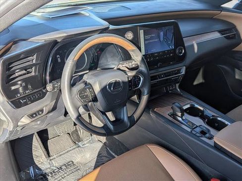Used 2023 Lexus RX 350h image 10