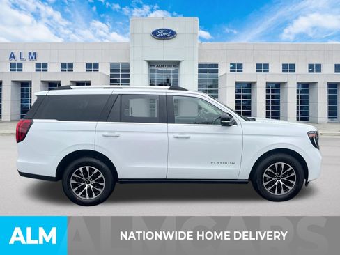 Certified 2025 Ford Expedition Platinum AWD/4WD image 4