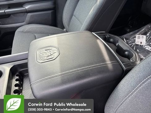 Used 2019 RAM 1500 Big Horn AWD/4WD image 23