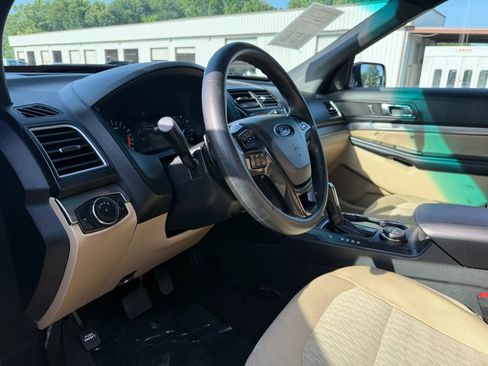 Used 2017 Ford Explorer 4WD image 17